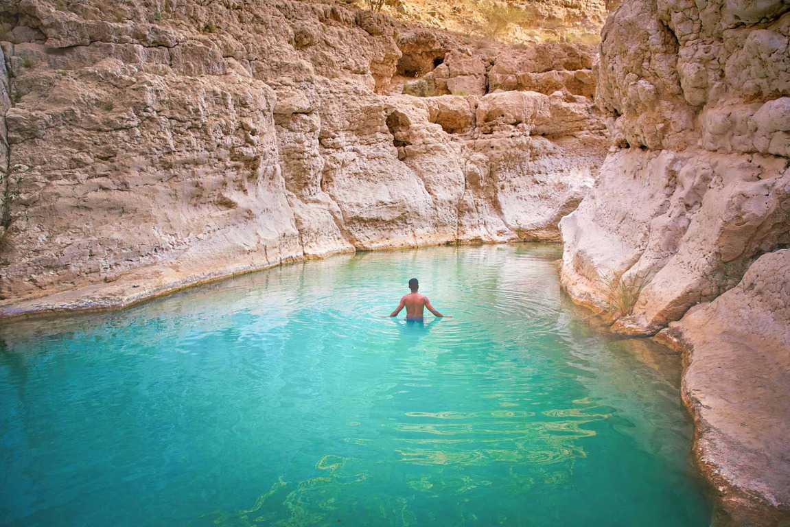 Wadi Shab Tour from Muscat